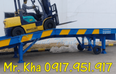 Tại sao cầu xe nâng là thiết bị không thể thiếu trong kho vận
